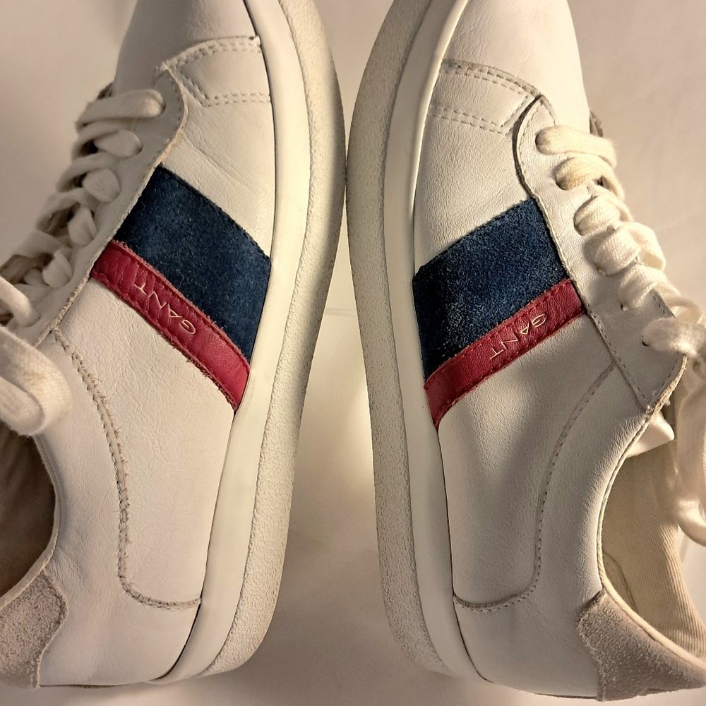 **RARE** Gant Aurora Leather Sneaks Wmn 8.5 White w/ Suede Red/Navy Stripes